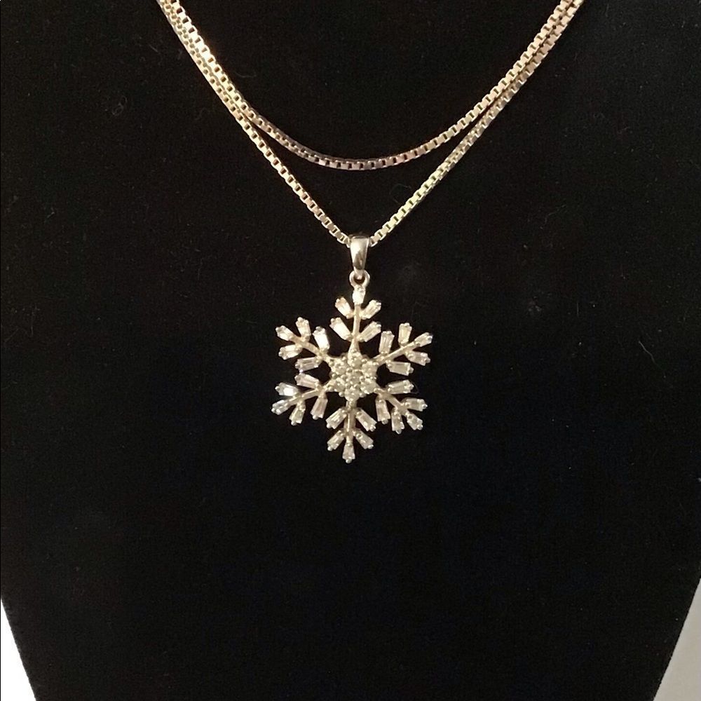 Sterling Silver and CZ Snowflake Pendant with a 24” Sterling Silver Box Chain - Picture 1 of 3